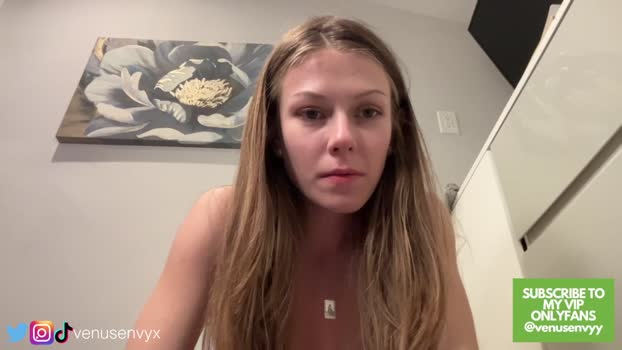 venusenvyx  23-05-2023 bigcock Females