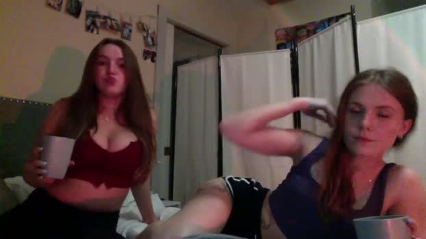 emilytaylorxo  27-05-2023 boobs Couples