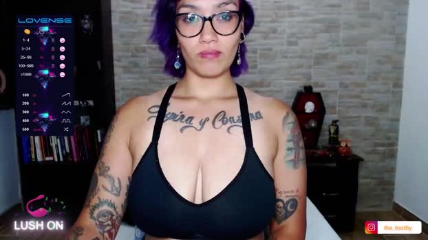 toothyy  27-05-2023 bj-dildo Females