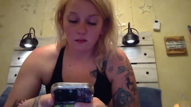 emmyxoxo82  31-05-2023 deepthroat Couples