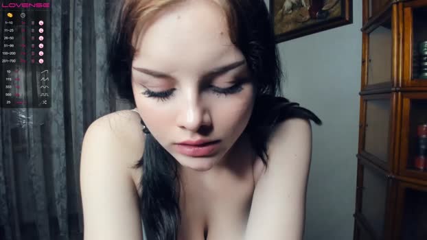 cute_caprice  31-05-2023 suckshow Females