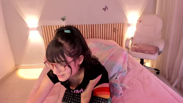 little_effy18  01-06-2023 striptease Females