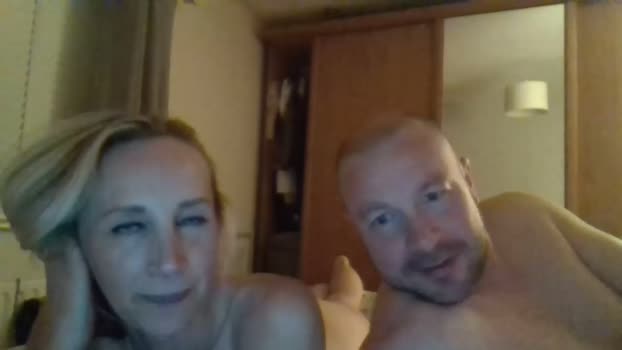 mikeyliz  01-06-2023 horny Couples
