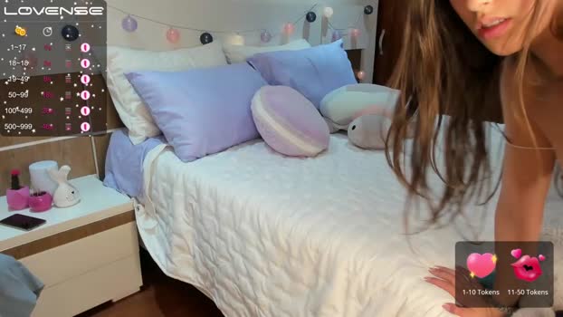 gabrielaa_18  04-06-2023 analtoy Females