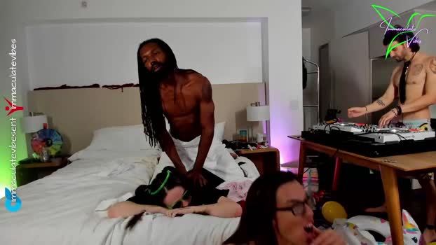 immaculatevibes  04-06-2023 fuckface Couples