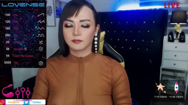 prettyasiancummer  05-06-2023 kiss Females