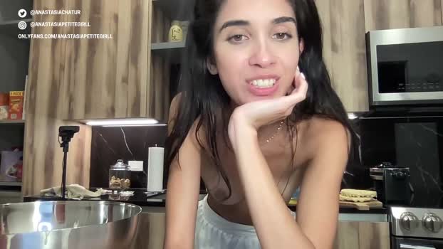anastasiapetitegirll  08-06-2023 Download Females
