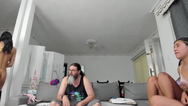 cheeseburgerjesus  10-06-2023 legs Couples