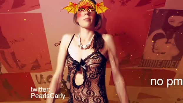 carlypearls  15-06-2023 spanking Females