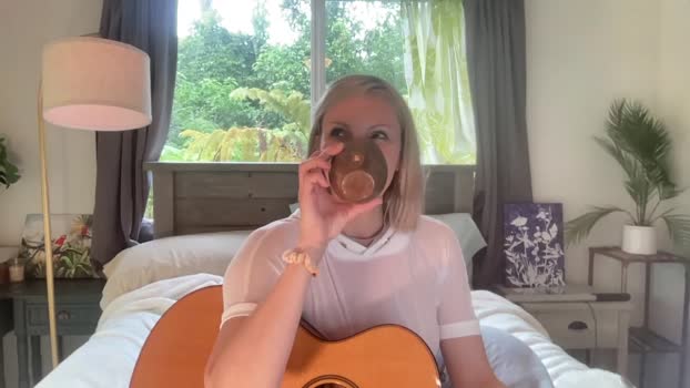 kaileeshy  17-06-2023 naughty Females