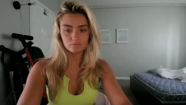 lolaabunnyxo  23-06-2023 naked Females