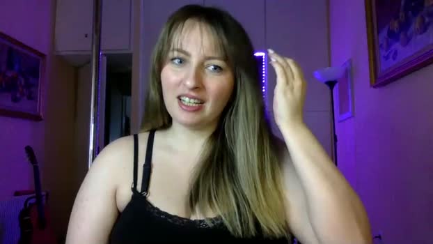 misslaras  25-06-2023 spank Females