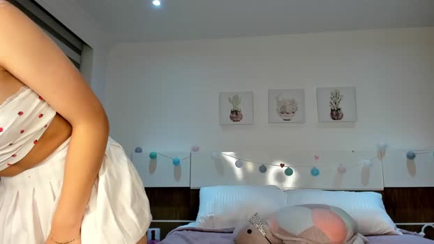 gabrielaa_18  07-07-2023 sexyfeet Females