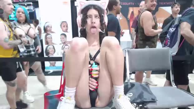 frenchava  15-07-2023 fuckass Females