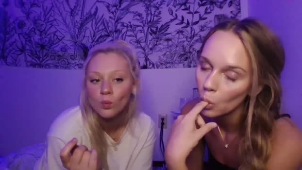prettypoliteladies  17-07-2023 fingering Couples
