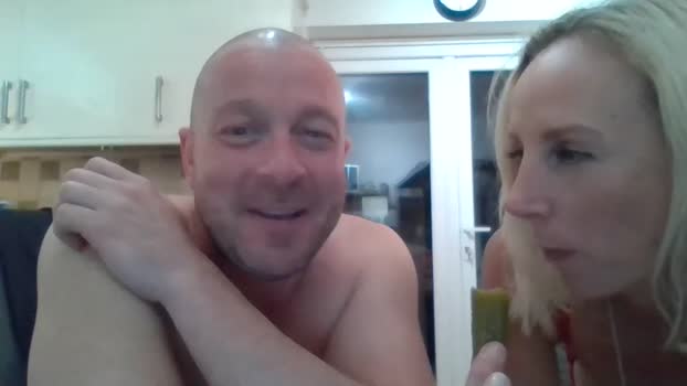 mikeyliz  20-07-2023 cute Couples