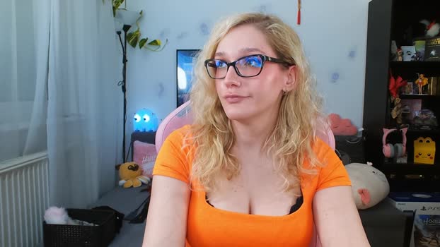 LunaNicole  21-07-2023 sexyfeet Females