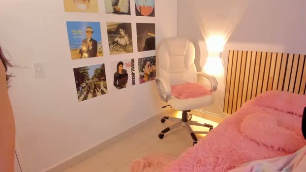 little_effy18  21-07-2023 Ass Females