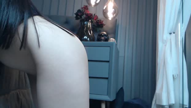 charlotte_germanotta_  25-07-2023 strip Females