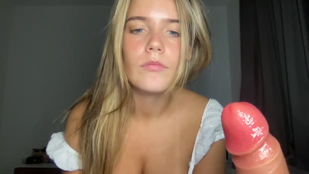 petiteminxlara  30-07-2023 horny Females