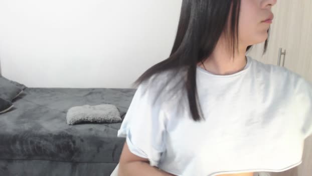 vanessa_hill  31-07-2023 sexybody Females