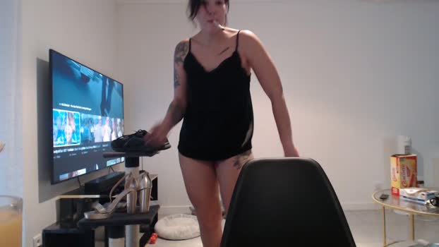 Lola9444  03-08-2023 tits Females
