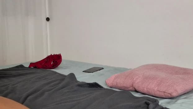 nicky_hess  09-08-2023 Nude Couples
