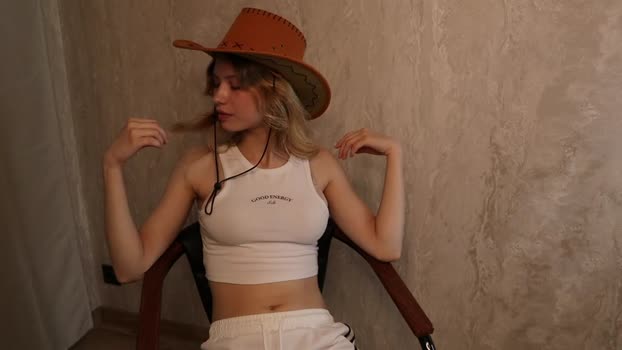 olivia_madyson  11-08-2023 fingering Females