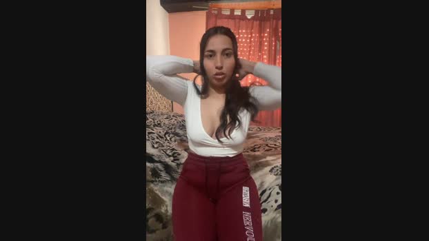 Yanet01  11-08-2023 beautiful Females