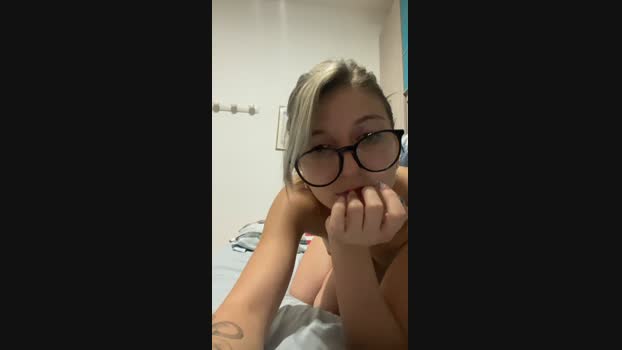 emilychannel  12-08-2023 fuckhard Females