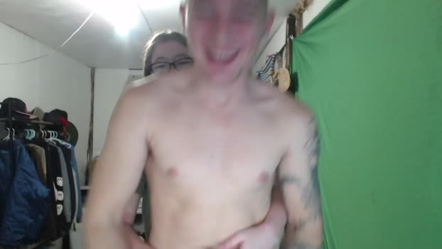 nezzey  13-08-2023 Topless Couples