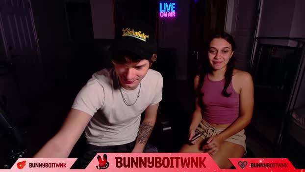 bunnyboitwnk  15-08-2023 fingers Couples