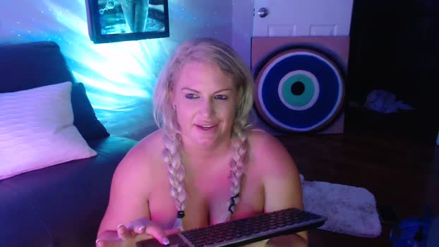 th0se_tits_th0  22-08-2023 bj-dildo Females