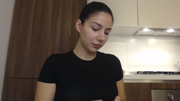 Friendzzone  23-08-2023 sexyfeet Females