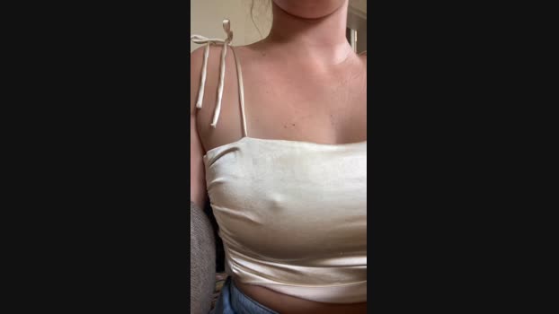 LarabaXx  26-08-2023 spank Females