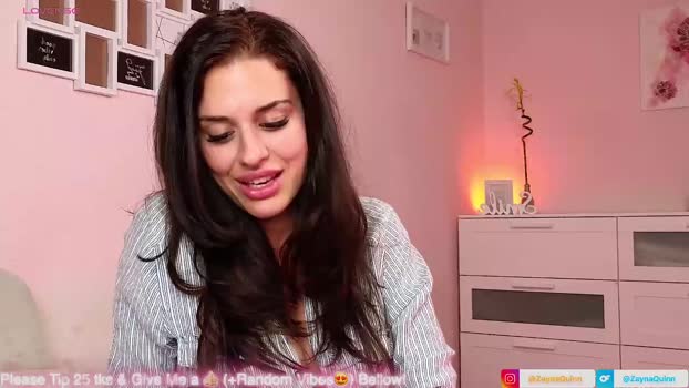 zaynaquinn  25-08-2023 Porn Females
