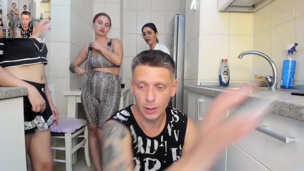 nolimitscoupl3  26-08-2023 Show Couples