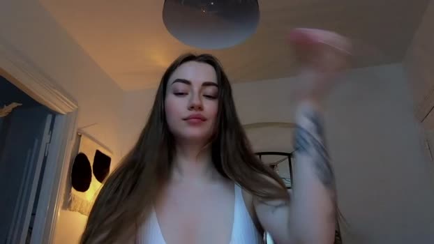 strawberryjamx  27-08-2023 sexy Females