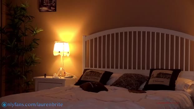 laurenbrite  31-08-2023 analtoy Females