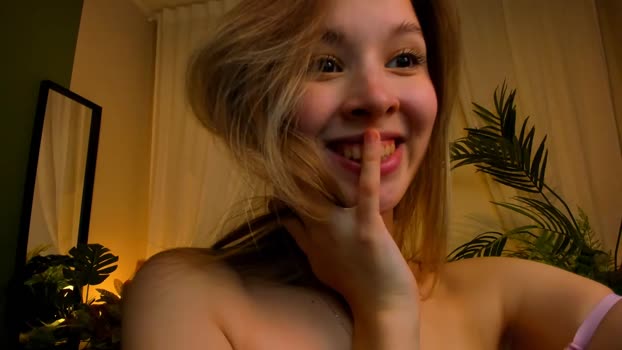 milablush  07-09-2023 hot Females