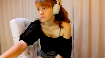 its_lily  12-09-2023 moan Females