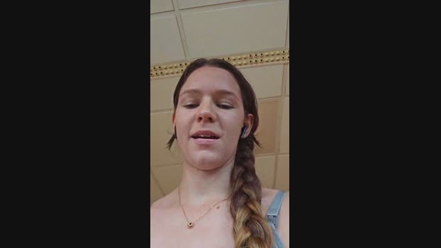 lucie_mehott  13-09-2023 sexyfeet Females