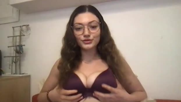jacquelinexox  16-09-2023 fuckme Females