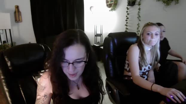 bunnynextdoor  19-09-2023 lovense Couples