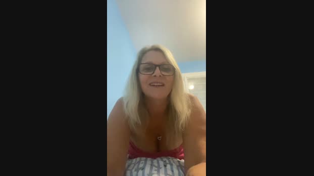 sandygirl67  21-09-2023 kiss Females