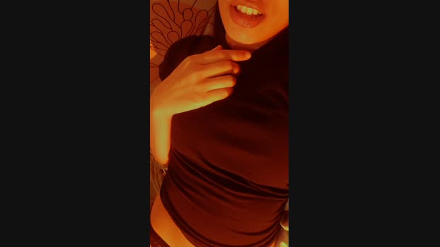 Aloneathome22  22-09-2023 ass Females