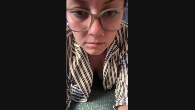 Hot_secretary  26-09-2023 show Females
