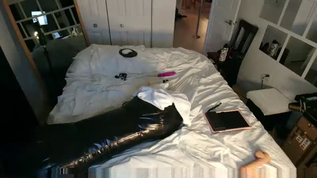 mathewandvictoria  25-09-2023 kinky Couples