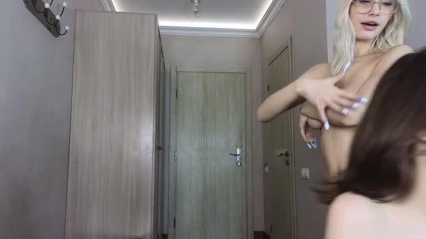 no__limited  26-09-2023 fingers Females