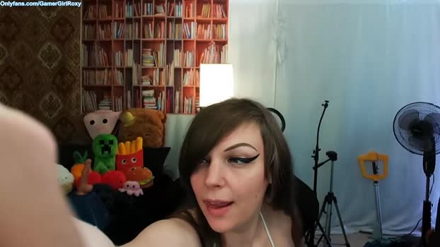 gamergirlroxy  10-10-2023 blowjob Couples